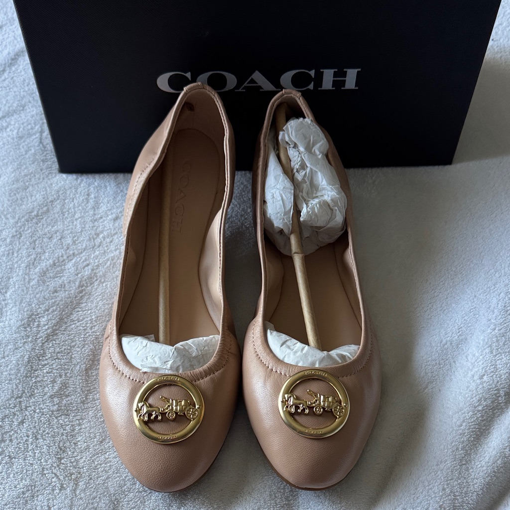 Coach Women's Beige Ballet Flats With Gold Accent